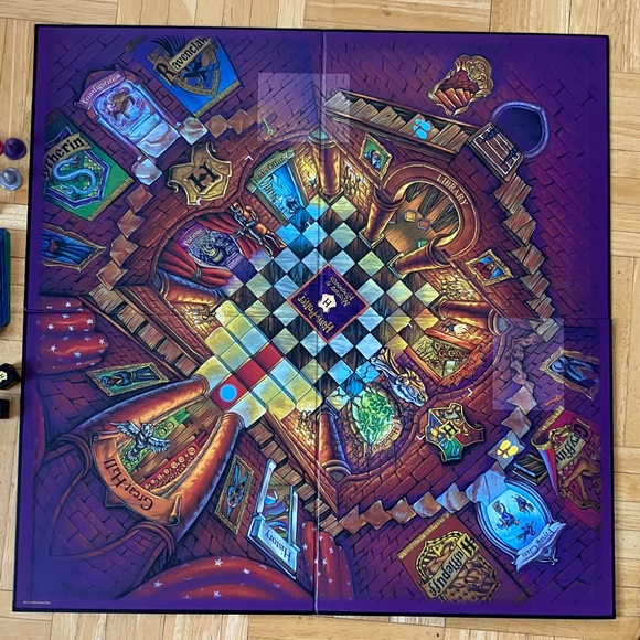 Harry Potter Mystery at Hogwarts Game EUC - Picture 6 of 8